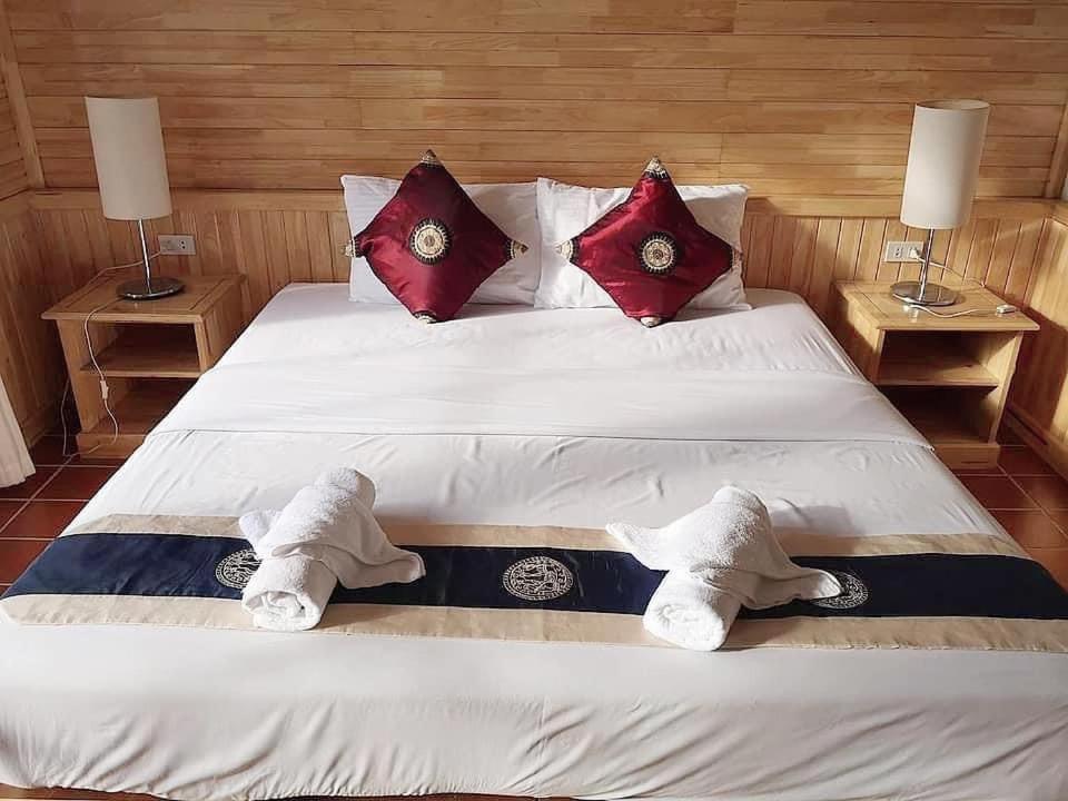 Ekman Garden Resort Sichon Bagian luar foto