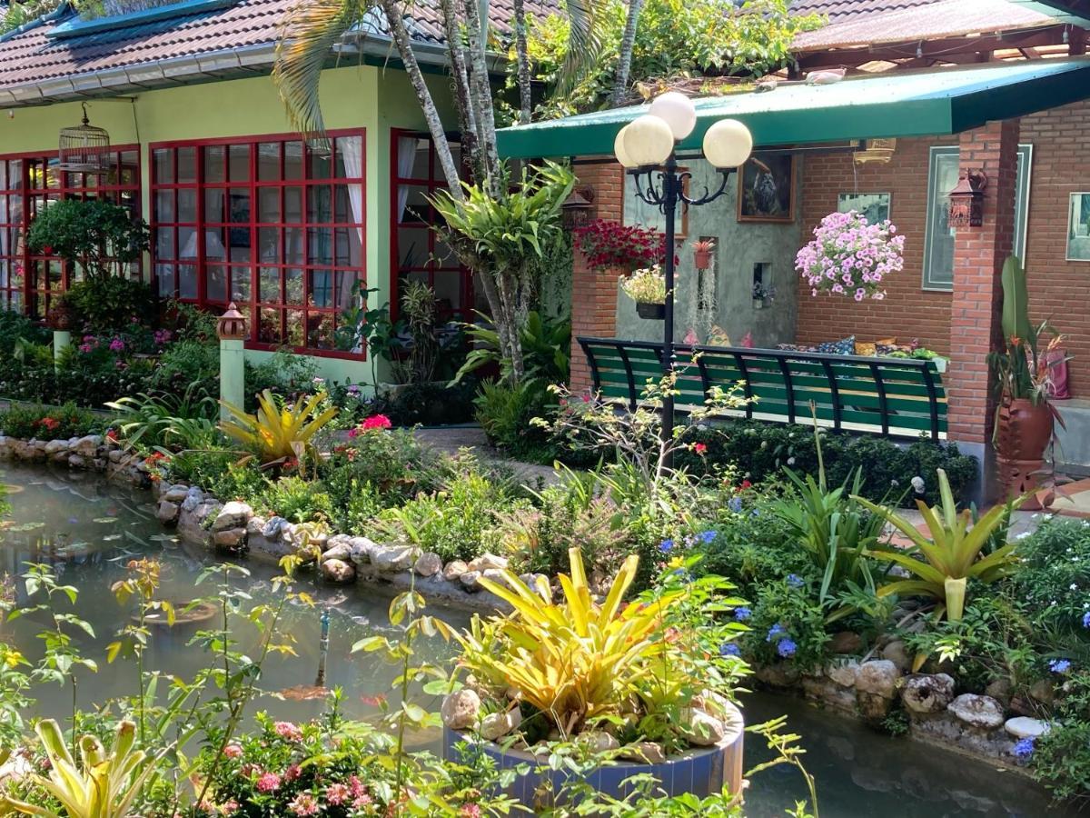 Ekman Garden Resort Sichon Bagian luar foto